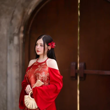 Áo Yếm Lụa Cách Điệu Trung Thu Sen Huế Hội An Giảm 20% Còn 439k 7 Áo Yếm Lụa Cách Điệu Trung Thu Sen Huế Hội An Giảm 20% Còn 439k 7