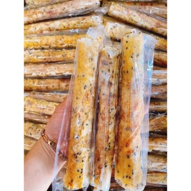 Bánh Tráng Nướng Cuộn Mắm Ruốc Siêu Ngon - Giảm Giá Còn 52500đ/ Hộp 5-10 Chiếc 6 Bánh Tráng Nướng Cuộn Mắm Ruốc Siêu Ngon - Giảm Giá Còn 52500đ/ Hộp 5-10 Chiếc 6