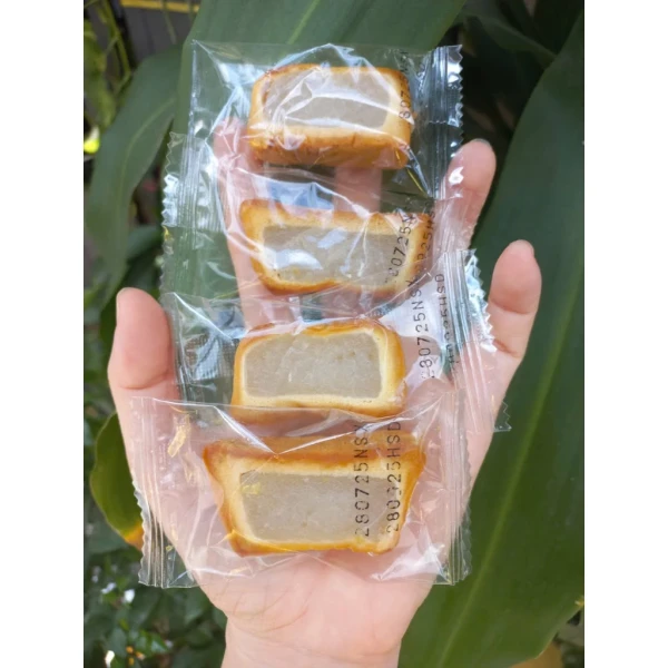 Công thức truyền thống của Bánh Xà Lam Nhân Dừa Nướng Bến Tre: Hành trình từ cánh đồng dừa tới bàn ăn