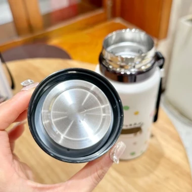 Bình Giữ Nhiệt Hoạt Hình 800ml/1000ml Có Quai Xách - Giảm 20% Chỉ 75900Đ 4