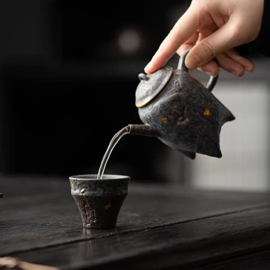 Bộ ấm trà gốm sứ cao cấp phong cách Nhật Bản cổ điển - Giá ưu đãi 513.907