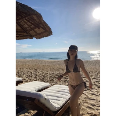 Bộ Bikinis Nữ Mùa Hè PUFFY HUG - Đồ Bơi 2 Mảnh Real Tree Đính Charm Giá Cực Sốc Chỉ 235k 5 Bộ Bikinis Nữ Mùa Hè PUFFY HUG - Đồ Bơi 2 Mảnh Real Tree Đính Charm Giá Cực Sốc Chỉ 235k 5