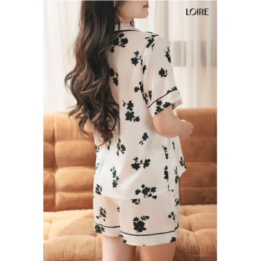 Bộ Mặc Nhà Pijama Lụa Pháp Hoa Trẻ Trung Loirechic PCC250.300 - Giá 319.000₫ (giảm từ 389.180₫)