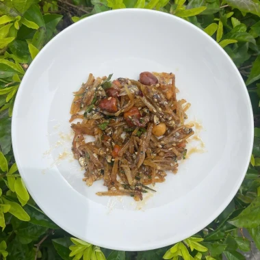Cá Cơm Rim Quảng Ninh Siêu Ngon Đóng Hộp 200g - Giá Khuyến Mãi Chỉ 79,050đ 4 Cá Cơm Rim Quảng Ninh Siêu Ngon Đóng Hộp 200g - Giá Khuyến Mãi Chỉ 79,050đ 4