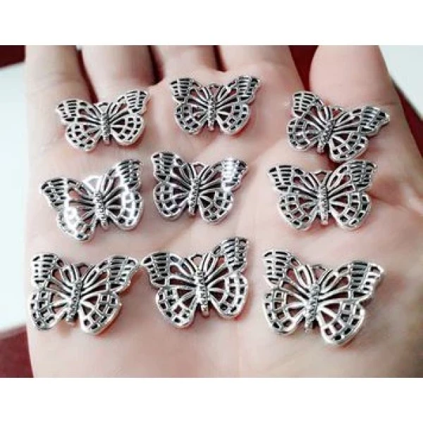 Trải nghiệm mua charm sỉ 35k/50g tại TPHCM: Ưu và nhược điểm thực tế