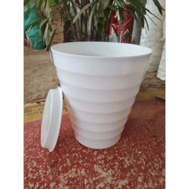 Chậu Tròn Màu Trắng 32cm - Giá Siêu Khuyến Mãi Chỉ 30k Thay 38400 VND 5 Chậu Tròn Màu Trắng 32cm - Giá Siêu Khuyến Mãi Chỉ 30k Thay 38400 VND 5