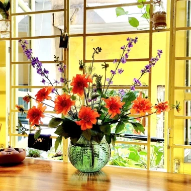 Chum Thủy Tinh Cắm Hoa Màu Xanh Độc Đáo - Decor Hiện Đại Giảm 21% chỉ 86k 7 Chum Thủy Tinh Cắm Hoa Màu Xanh Độc Đáo - Decor Hiện Đại Giảm 21% chỉ 86k 7