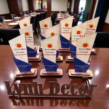 Cúp Gỗ In Theo Yêu Cầu - Quà Tặng Doanh Nghiệp Giá Rẻ 35k Miễn Phí Thiết Kế 5 Cúp Gỗ In Theo Yêu Cầu - Quà Tặng Doanh Nghiệp Giá Rẻ 35k Miễn Phí Thiết Kế 5