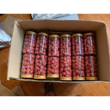 Đặc Sản Đà Lạt Dâu Tây sấy giòn vị ngọt tự nhiên, snack dinh dưỡng chỉ 265,000 4 Đặc Sản Đà Lạt Dâu Tây sấy giòn vị ngọt tự nhiên, snack dinh dưỡng chỉ 265,000 4
