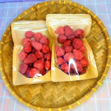 Dâu Tây Sấy Giòn Đà Lạt Đặc Sản - Giòn Xốp Chua Ngọt Tự Nhiên 76k/100g 5