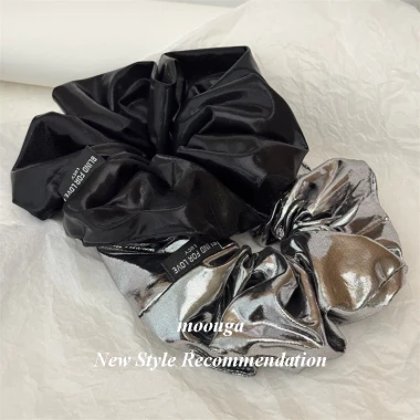 Dây Buộc Tóc Scrunchy Vải Bạc Súng Màu Sang Trọng Nữ - Giá Chỉ 48600đ 3 Dây Buộc Tóc Scrunchy Vải Bạc Súng Màu Sang Trọng Nữ - Giá Chỉ 48600đ 3