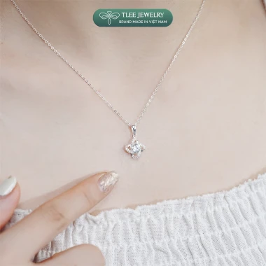 Dây chuyền bạc nữ TLEE mặt cỏ bốn lá khung viền hoa xoáy đính đá viền lấp lánh TLEE JEWELRY D0324 6 Dây chuyền bạc nữ TLEE mặt cỏ bốn lá khung viền hoa xoáy đính đá viền lấp lánh TLEE JEWELRY D0324 6