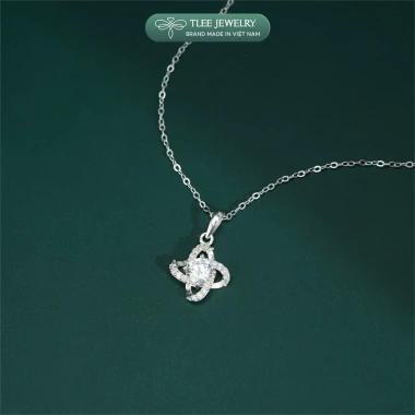 Dây chuyền bạc nữ TLEE mặt cỏ bốn lá khung viền hoa xoáy đính đá viền lấp lánh TLEE JEWELRY D0324 7 Dây chuyền bạc nữ TLEE mặt cỏ bốn lá khung viền hoa xoáy đính đá viền lấp lánh TLEE JEWELRY D0324 7