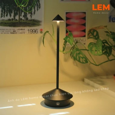 Đèn Bàn LED Cảm Ứng Kim Loại Cao Cấp 3 Chế Độ Màu Đèn Bàn Decor Phòng Ngủ Phòng Khách Studio Quán Cafe D-03 6 Đèn Bàn LED Cảm Ứng Kim Loại Cao Cấp 3 Chế Độ Màu Đèn Bàn Decor Phòng Ngủ Phòng Khách Studio Quán Cafe D-03 6