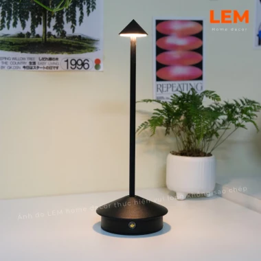 Đèn Bàn LED Cảm Ứng Kim Loại Cao Cấp 3 Chế Độ Màu Đèn Bàn Decor Phòng Ngủ Phòng Khách Studio Quán Cafe D-03 7 Đèn Bàn LED Cảm Ứng Kim Loại Cao Cấp 3 Chế Độ Màu Đèn Bàn Decor Phòng Ngủ Phòng Khách Studio Quán Cafe D-03 7