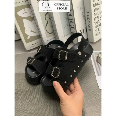 Dép sandal nữ quai hậu khoá cài đinh cá tính - Đế cao cấp, giảm giá 109.000 VNĐ