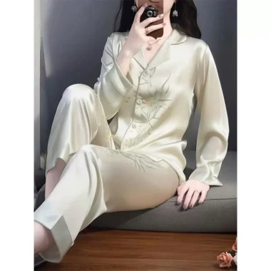 Đồ bộ nữ pijama lụa latin tay dài cổ sơ mi - Thiết kế sang trọng, giá chỉ 235.000 3