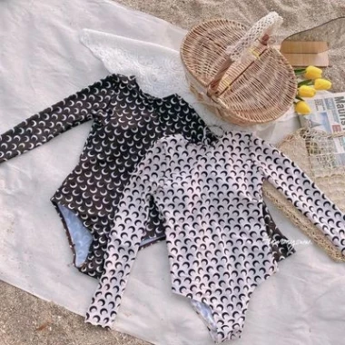 Đồ Bơi Một Mảnh Tay Dài In Hình Quả Lựu Đạn Chất Lượng Cao Giá Tốt 210k X09 7 Đồ Bơi Một Mảnh Tay Dài In Hình Quả Lựu Đạn Chất Lượng Cao Giá Tốt 210k X09 7