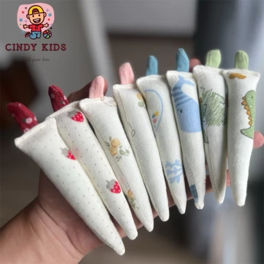 Đồ Chơi Cầm Tay Củ Cà Rốt Nhồi Bông Muslin Chống Giật Mình Cho Bé Giá Chỉ 29k 4