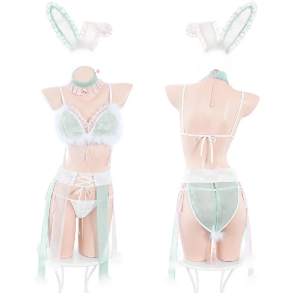 Trải nghiệm mặc bộ đồ ngủ gợi cảm ren xuyên thấu trong tiệc cosplay Hán phục