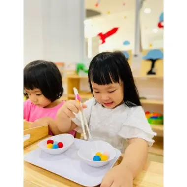 Đũa tập ăn dặm cho bé - Dễ cầm, dễ dùng, giúp bé tự ăn gắp thức ăn sớm 4 Đũa tập ăn dặm cho bé - Dễ cầm, dễ dùng, giúp bé tự ăn gắp thức ăn sớm 4