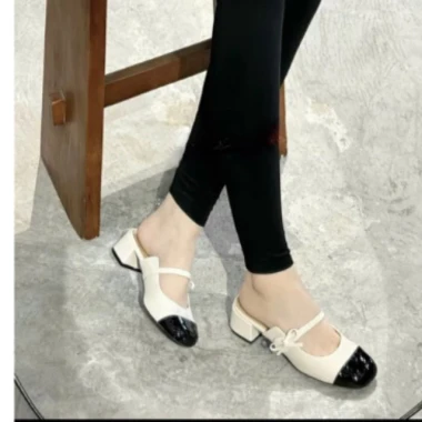Guốc sục nữ da bóng 3cm, nơ xinh xắn, siêu nhẹ, khuyến mãi 30.000 - 38.100 4 Guốc sục nữ da bóng 3cm, nơ xinh xắn, siêu nhẹ, khuyến mãi 30.000 - 38.100 4