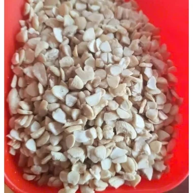 Hạt Điều Vụn 6 Ly Sạch, Không Chất Bảo Quản, Nấu Sữa Tươi Mới - 1kg Giá Tốt 39000đ 2 Hạt Điều Vụn 6 Ly Sạch, Không Chất Bảo Quản, Nấu Sữa Tươi Mới - 1kg Giá Tốt 39000đ 2
