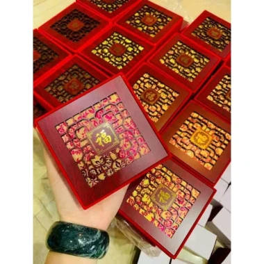 Hộp Gỗ Nhung Đỏ 9x9cm và 10x10cm đựng vòng tay, trang sức, sang trọng, giảm giá 17.999 3