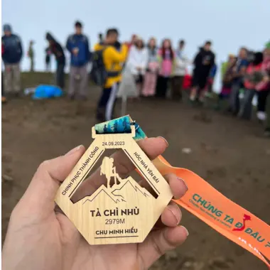 Huy Chương Trekking ngọn núi Việt Nam,Huy chương leo núi,chạy bộ thiết kế riêng theo yêu cầu (dây tặng kèm ngẫu nhiên) 2 Huy Chương Trekking ngọn núi Việt Nam,Huy chương leo núi,chạy bộ thiết kế riêng theo yêu cầu (dây tặng kèm ngẫu nhiên) 2
