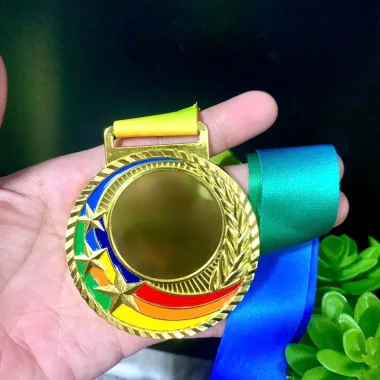 Huy Chương Vàng Cúp Bóng Đá Thể Thao Giá Rẻ - Cúp Lưu Niệm Bạc Pha Lê Chất Lượng Cao 27 Huy Chương Vàng Cúp Bóng Đá Thể Thao Giá Rẻ - Cúp Lưu Niệm Bạc Pha Lê Chất Lượng Cao 27