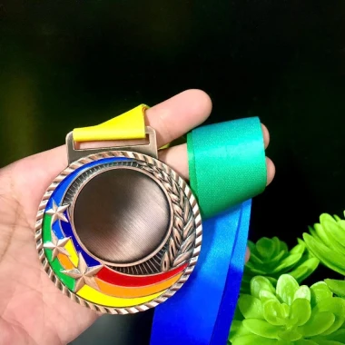 Huy Chương Vàng Cúp Bóng Đá Thể Thao Giá Rẻ - Cúp Lưu Niệm Bạc Pha Lê Chất Lượng Cao 29 Huy Chương Vàng Cúp Bóng Đá Thể Thao Giá Rẻ - Cúp Lưu Niệm Bạc Pha Lê Chất Lượng Cao 29