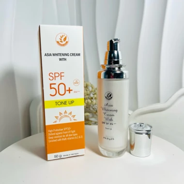 Kem Chống Nắng Dưỡng Sáng Da Eco Sun SPF50+ Ngăn Lão Hóa Chỉ 385k! 9 Kem Chống Nắng Dưỡng Sáng Da Eco Sun SPF50+ Ngăn Lão Hóa Chỉ 385k! 9