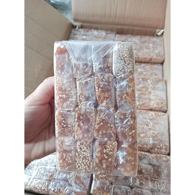 Kẹo mè xửng dẻo Huế đặc sản - Giảm giá còn 17500đ (240g) 5 Kẹo mè xửng dẻo Huế đặc sản - Giảm giá còn 17500đ (240g) 5