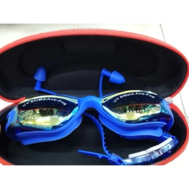 Kính Bơi Speedo Tráng Gương Chống Tia UV Kèm Nút Tai - Giảm 8800đ Còn 40000đ 3 Kính Bơi Speedo Tráng Gương Chống Tia UV Kèm Nút Tai - Giảm 8800đ Còn 40000đ 3