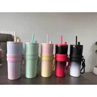 Ly giữ nhiệt 710ml mẫu mới 2.025 có ống hút và dây xách - chỉ 129.000