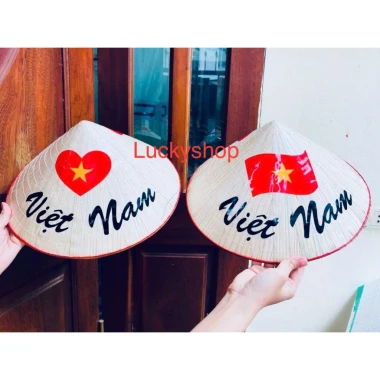Nón Lá Dán Cờ Đỏ Sao Vàng Giá Rẻ - Mũ Lá Việt Nam Size 30-40cm Tặng Quai 3 Nón Lá Dán Cờ Đỏ Sao Vàng Giá Rẻ - Mũ Lá Việt Nam Size 30-40cm Tặng Quai 3
