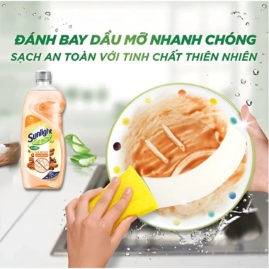 Nước Rửa Chén Bát Sunlight Thiên Nhiên Quế & Bồ Hòn - Chai 750G