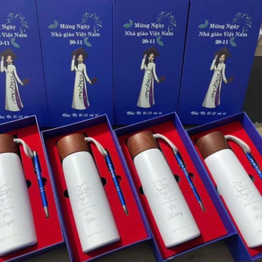 Quà Tặng TRI ÂN Ý Nghĩa - Combo Bút Ký & Bình Giữ Nhiệt Khắc Tên Giá Rẻ 190k 5 Quà Tặng TRI ÂN Ý Nghĩa - Combo Bút Ký & Bình Giữ Nhiệt Khắc Tên Giá Rẻ 190k 5