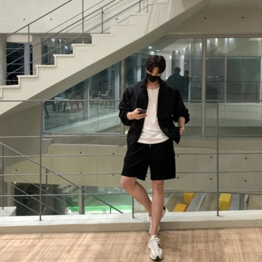 Quần short nam cạp chun dây rút lưng cao, vải dù form rộng, jean basic 129k
