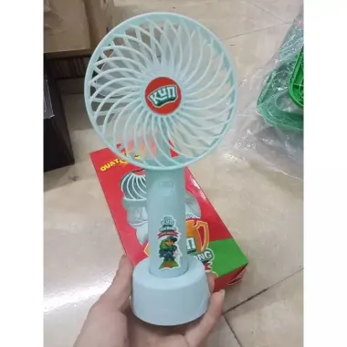 Quạt Kun Cầm Tay Sạc Mini - Giá Shock 40k - Tặng Kèm Sữa Kun 5 Quạt Kun Cầm Tay Sạc Mini - Giá Shock 40k - Tặng Kèm Sữa Kun 5