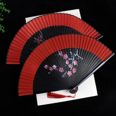 Quạt Xếp Cầm Tay Hoa Cổ Trang Trung Quốc Tết - Giá Rẻ 175k 3 Quạt Xếp Cầm Tay Hoa Cổ Trang Trung Quốc Tết - Giá Rẻ 175k 3