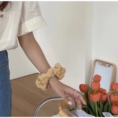 Scrunchies Hàn Quốc Ullzang Cột Tóc Vải Giá 12k - Phong Cách Mùa Hè 6 Scrunchies Hàn Quốc Ullzang Cột Tóc Vải Giá 12k - Phong Cách Mùa Hè 6