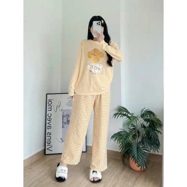 Sét bộ dài mặc Tết, mặc Đông xinh xắn LAMFASHION, Đồ bộ dài mặc nhà in hình, quần kate dáng suông, Áo dài tay xượt mềm Sét bộ dài mặc Tết, mặc Đông xinh xắn LAMFASHION, Đồ bộ dài mặc nhà in hình, quần kate dáng suông, Áo dài tay xượt mềm