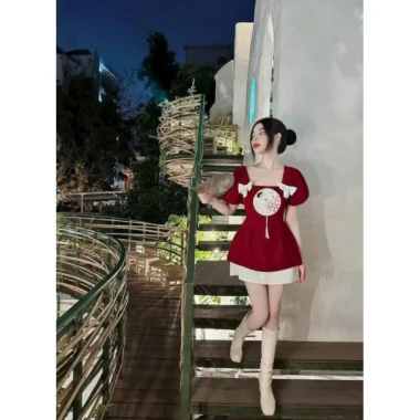 Set nhung bigsize 60-140kg: tết chân váy + áo thêu cò lung chun, ưu đãi 236.000