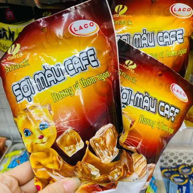 Snack Sợi Màu Cafe 2K Giá Rẻ Bất Ngờ - Mua 2500đ Thay vì 3250đ 2 Snack Sợi Màu Cafe 2K Giá Rẻ Bất Ngờ - Mua 2500đ Thay vì 3250đ 2