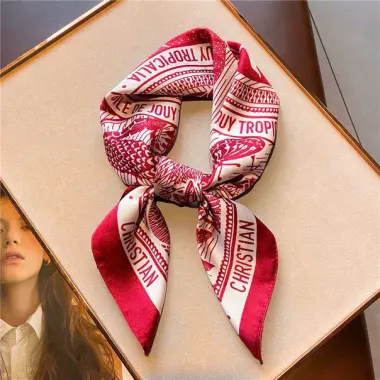 Tặng Ship Hỏa Tốc - Quà 20/10 Cao Cấp Chỉ 75k: Khăn Lụa, Hộp, Thiệp, Túi Giấy, Giấy Thơm 5 Tặng Ship Hỏa Tốc - Quà 20/10 Cao Cấp Chỉ 75k: Khăn Lụa, Hộp, Thiệp, Túi Giấy, Giấy Thơm 5
