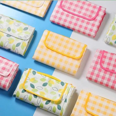 Thảm Dã Ngoại Picnic Gấp Gọn - Bạt Trải Cắm Trại, Du Lịch, Phượt Chụp Ảnh Giá 45k 2