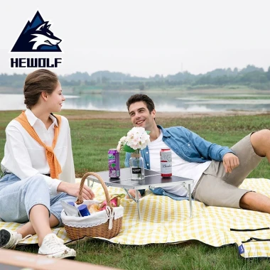 Thảm Picnic Cao Cấp HeWolf - Tấm Lót Lều Cắm Trại, Chơi Công Viên Cho Bé, Giá Chỉ 100k! 2 Thảm Picnic Cao Cấp HeWolf - Tấm Lót Lều Cắm Trại, Chơi Công Viên Cho Bé, Giá Chỉ 100k! 2