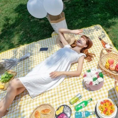 Thảm Picnic Cao Cấp HeWolf - Tấm Lót Lều Cắm Trại, Chơi Công Viên Cho Bé, Giá Chỉ 100k! 8 Thảm Picnic Cao Cấp HeWolf - Tấm Lót Lều Cắm Trại, Chơi Công Viên Cho Bé, Giá Chỉ 100k! 8