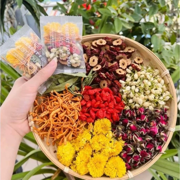Hình ảnh sản phẩm Trà Đông Trùng 7 Vị Thảo Mộc An Phương, Trà Giúp Đẹp Da Dễ Ngủ, Thanh Lọc Cơ Thể, 30 Gói Tặng Bình